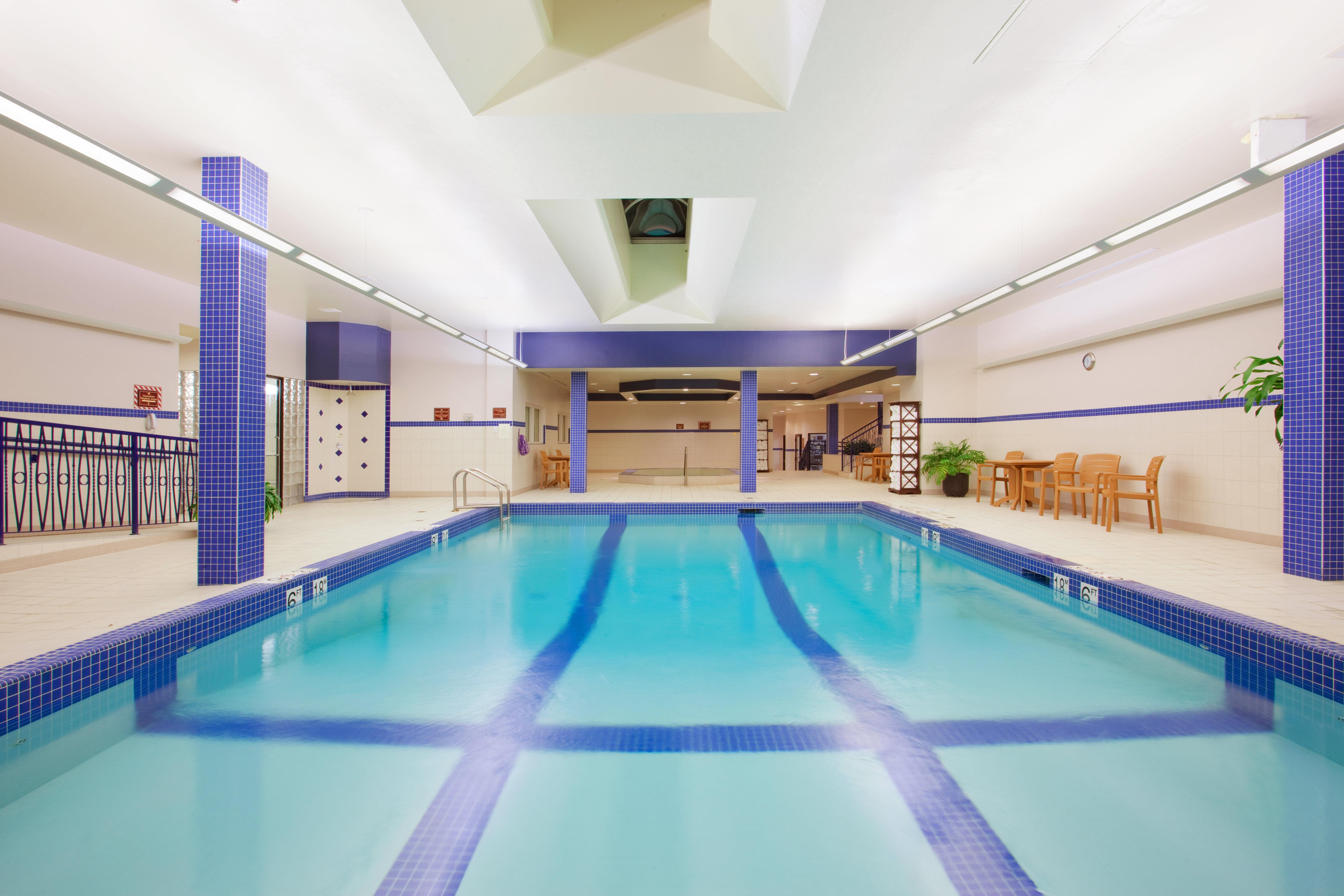 Crowne Plaza Fredericton Lord Beaverbrook By Ihg Exterior photo