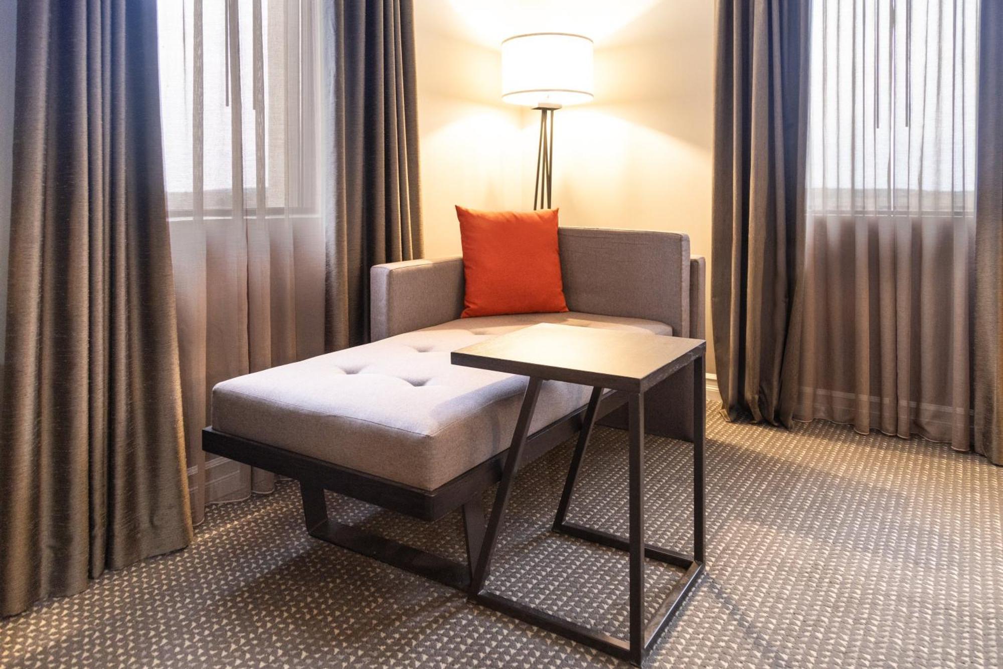 Crowne Plaza Fredericton Lord Beaverbrook By Ihg Exterior photo